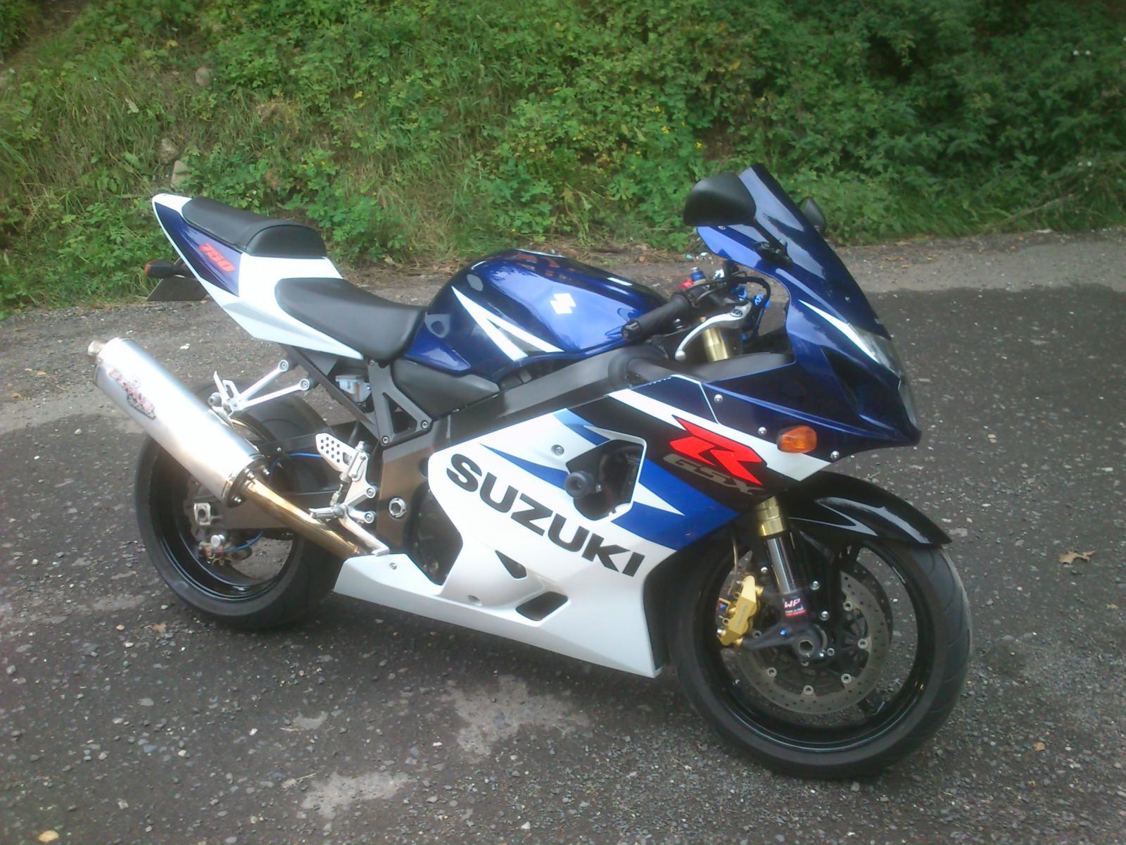 Suzuki GSXR 750 k4